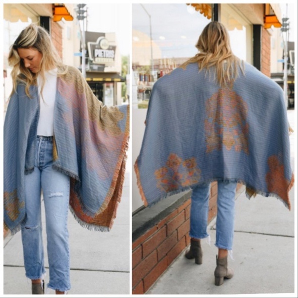 Bohemian Ruana Open Front Poncho - Picture 5 of 8